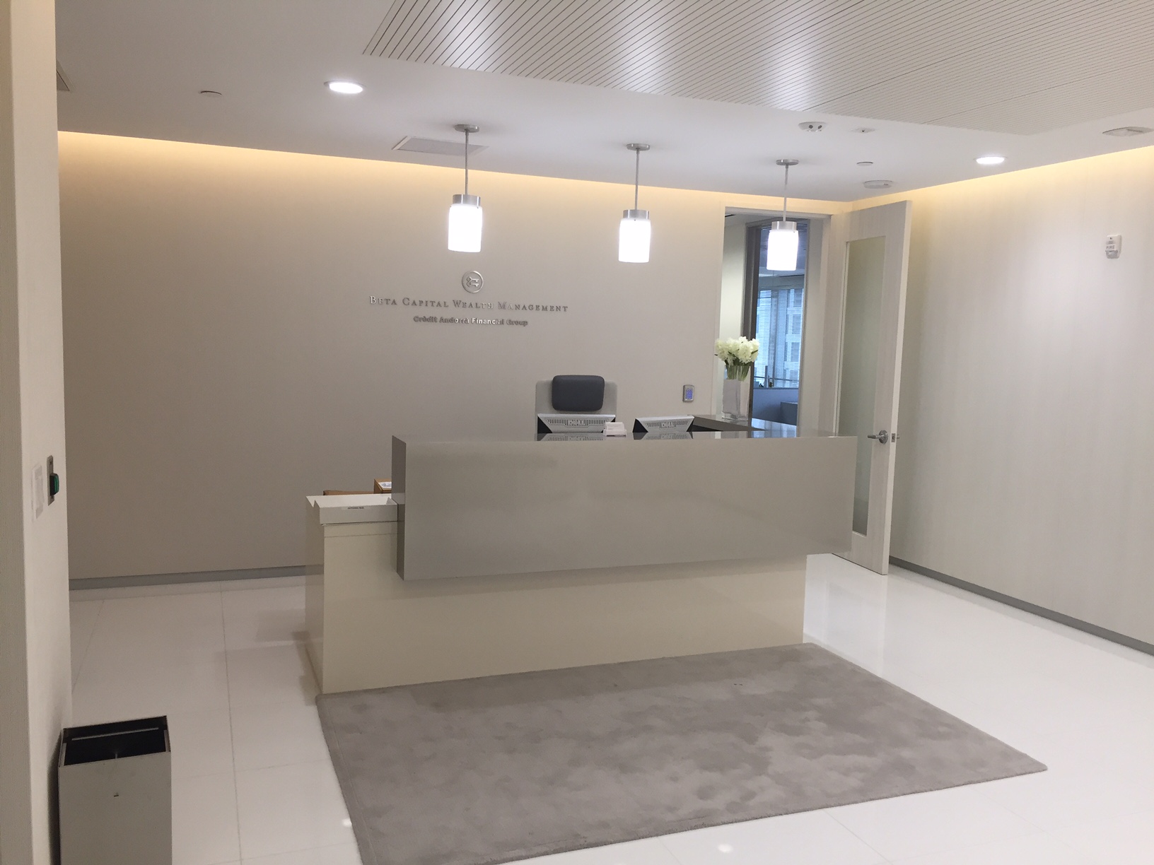 1 Galow Arquitectura Saludable Miami Private Bank Interior Design Luxury Front Desk